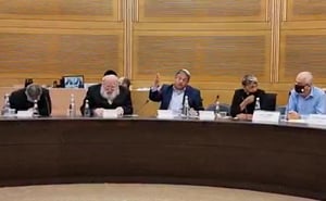 הח"כים החרדים התישו; הקואליציה הובכה