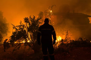 השריפות ביוון
