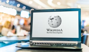 ויקיפדיה העולמית הציגה סמל נאצי באתר