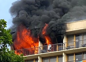 תיעוד השריפה במלון