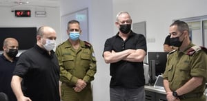 בנט, גנץ, כוכבי ובכירים אחרים במערכת הביטחון. ישראל תפציץ באיראן?