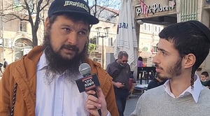 "אחל'ה פוטין"; מלחמה - בעד מי אתם? • עובר ושב