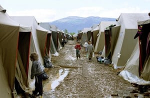 רוצה לעזור במחנה פליטים?