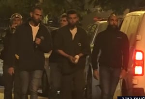 צפו: המחבלים משחזרים את הטבח הנוראי ברחובות  אלעד