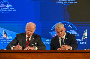 הנשיא ביידן ולפיד חתמו: "לא נאפשר לאיראן נשק גרעיני"