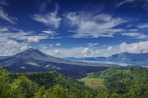הר באינדונזיה. אילוסטרציה