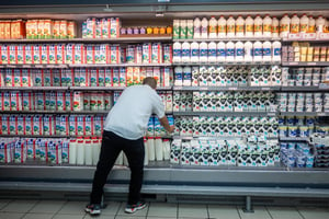 יוקר המחיה ממשיך לזנק: מוצרי חלב שבפיקוח יעלו בכ-5%