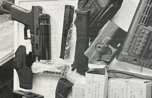 הרכיב אקדח שקיבל בחלקים מהדואר ונעצר