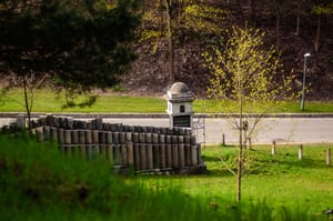 הריסות בית קברות יהודי בוילנה. אילוסטרציה
