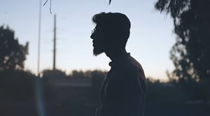 שלמה רג'ה בסינגל קליפ חדש: "חצות"