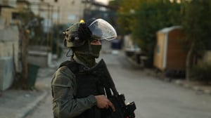 עשרות פלסטינים התפרעו באזור קבר רחל; לוחם מג"ב נפצע קל