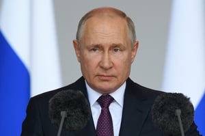 פוטין החליט לפלוש בלי להתייעץ עם בכירים וטען: "המלחמה תהיה טיול בפארק"