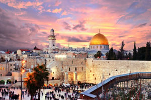 תדמיינו שאתם תייר מחו"ל שהגיע לבקר בישראל