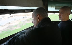 נתניהו ביקר בבסיס של השב"כ: "האחריות לגורלו של מנגיסטו - רובצת על חמאס"