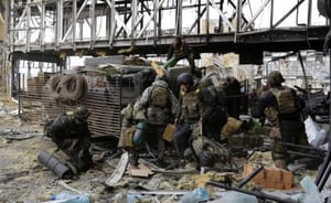 עשרות תקיפות רוסיות ברחבי אוקראינה • זלנסקי: פוטין יפלוש לעוד מדינות אם נפסיד