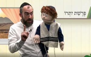 מתוך הפרשה עם ר' שרגי והבובה • בדיוק מה שהילדים אוהבים