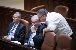 "לא שולט במצב" ביטן עם נתניהו ולוין