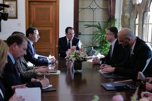 שר החוץ אלי כהן נפגש עם נשיא קפריסין בנושא הטרור