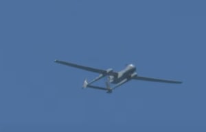 מטוס חיל האוויר בשמי תל אביב