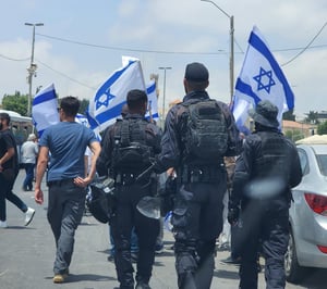 אלפי שוטרים פרוסים בבירה: נמנעה חסימה בכביש המנהרות