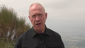 גלנט באזהרה לנסראללה: "לא נהסס להחזיר את לבנון לעידן האבן, לשחוק את חיזבאללה"