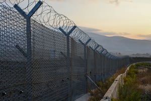 גדר הגבול בין ישראל לבנון מהכפר ע'ג'ר