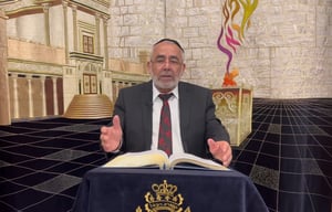 הרב שלמה זביחי בפרסית על 'כי תבוא' • צפו 