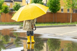 ילד בגשם | אילוסטרציה 