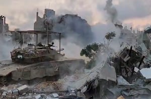 צפו: טנקים באזור בית החולים האינדונזי, שלפי דיווחי הפלסטינים מכותר