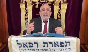 הרב שלמה זביחי בפרסית על 'ויגש' • צפו 