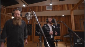 שני הכוכבים הבינלאומיים של המוזיקה היהודית בסינגל קליפ חדש: "בכיות חרישיות"