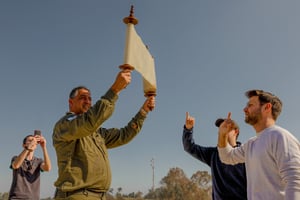 מיוחד: ההלכות הרלוונטיות לצום עשרה בטבת שחל בערב שבת