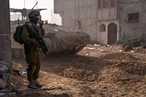 כוחות היבשה, האוויר והים משתפים פעולה ומחסלים מחבלים