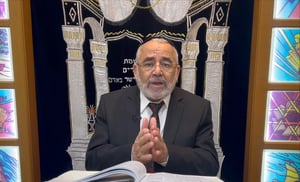 הרב שלמה זביחי בפרסית על 'בשלח' • צפו 