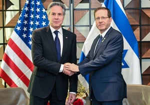 נשיא המדינה נפגש עם מזכיר המדינה האמריקאי: "שחרור החטופים - בעדיפות עליונה"