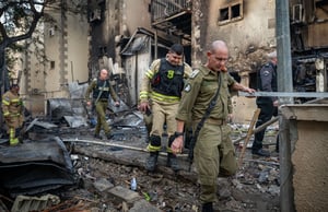 מפקד פיקוד העורף האלוף רפי מילוא בזירות הפגיעות הישירות