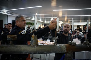 המשפחות השכולות השתתפו בהדלקה ב"חנוכיית הרקטות"