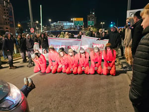 עשרות חסמו את הכניסה לירושלים