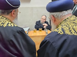 הראשונים לציון במעונו של הגר"מ מאזוז