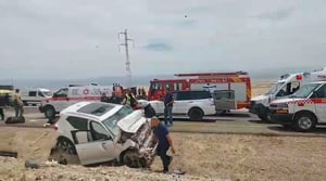 טרגדיה: גבר ואשה כבני 60 נהרגו בתאונה קשה בכביש הערבה