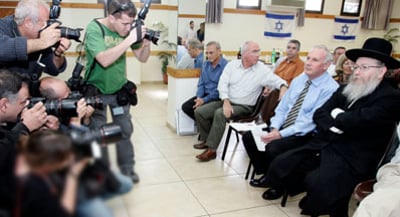 ליצמן חוגג ניצחון: "הוכחנו שקדושת המת אינה הפקר"