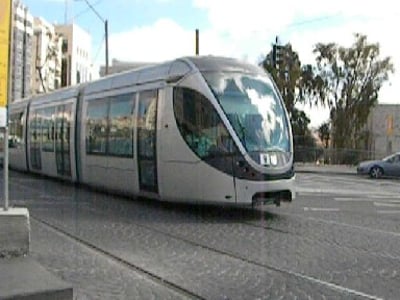 ירושלמים הרכבת הקלה כבר נעה