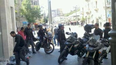 כיכר ציון - ירושלים: הקבצן החמוש באקדח התגלה כערבי
