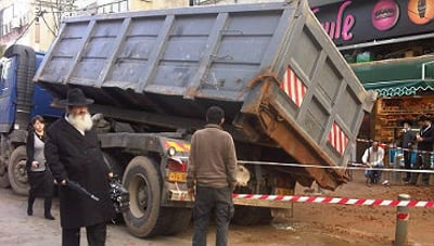 צפו בתמונות: כמעט אסון בבני-ברק