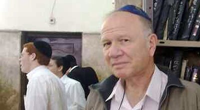 נחמיה שטרסלר בישיבה