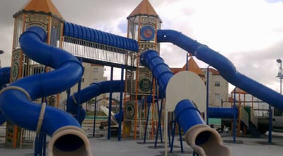 מתקן שעשועים מרהיב הוצב ב'עיר הילדים' ביתר עילית
