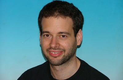 אורי וייס, כותב השורות