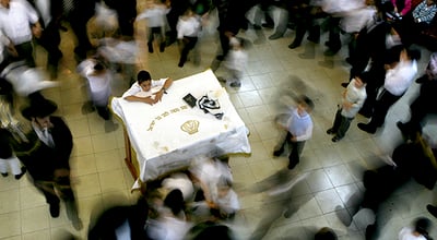 כבוד לתורה: עם ישראל חוגג הלילה הקפות שניות