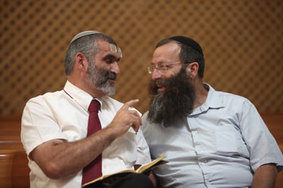 פילוג בימין: בן ארי ואלדד רצים לבד