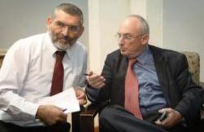 אלדד ובן ארי מנסים לגנוב את האות ט' מהאיחוד הלאומי